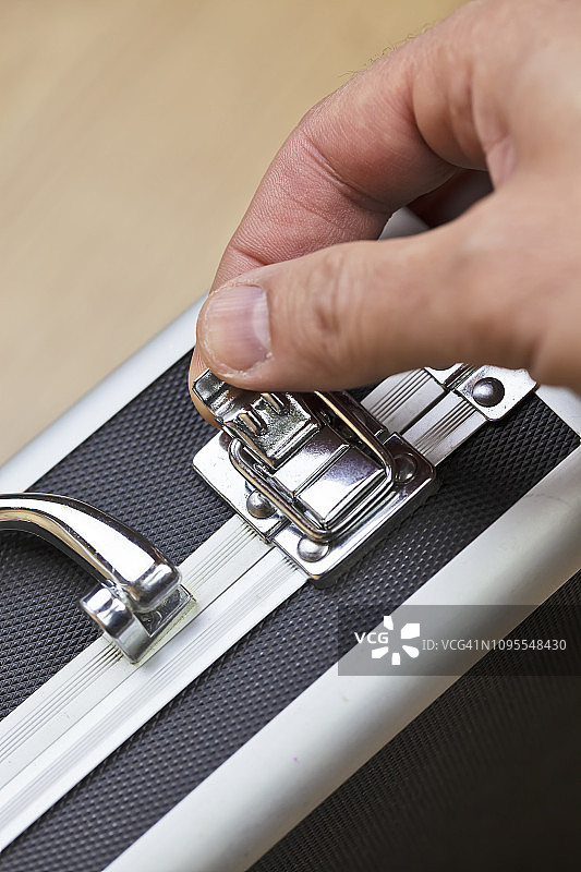 金属公文包，现金箱图片素材