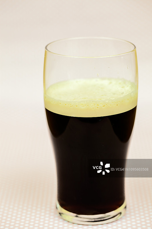圣帕特里克节的黑爱尔兰啤酒图片素材