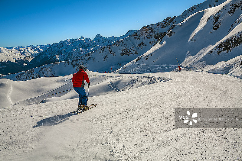 米迪-比利牛斯吕雄-叙佩尔巴涅尔滑雪胜地图片素材