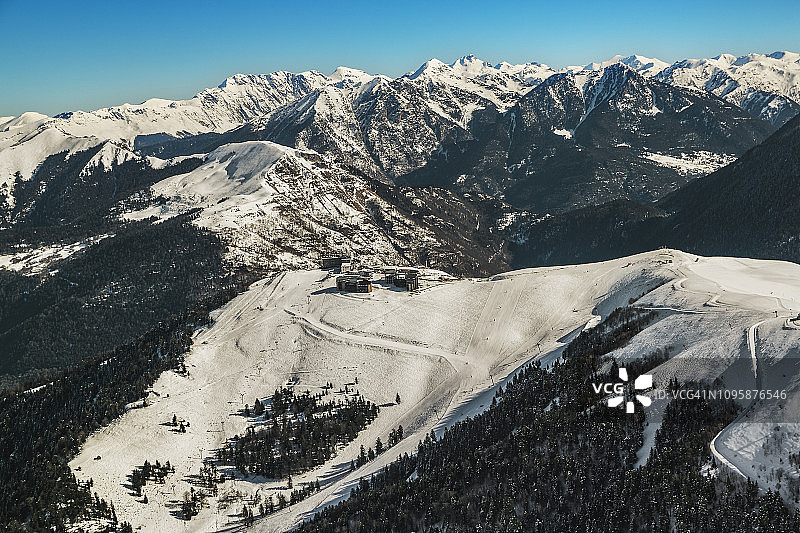 米迪-比利牛斯吕雄-叙佩尔巴涅尔滑雪胜地图片素材