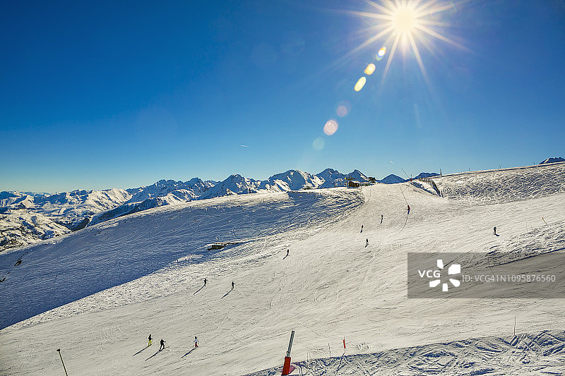 圣拉里苏兰的普拉德阿代特滑雪胜地图片素材