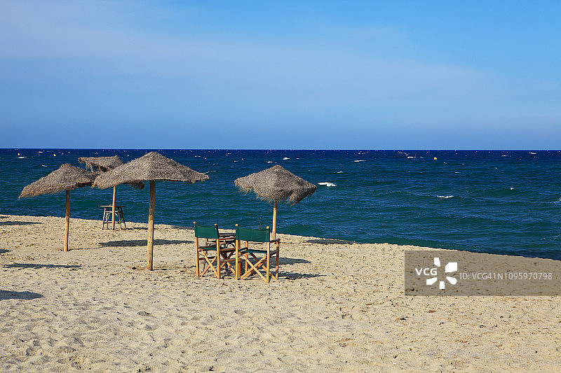 法国圣西普里安地中海海滩风光图片素材