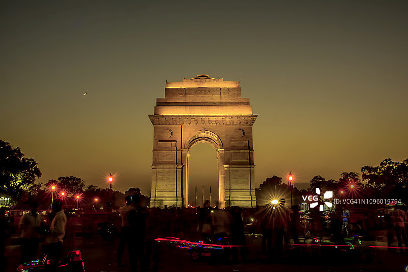 夜晚的印度门图片素材