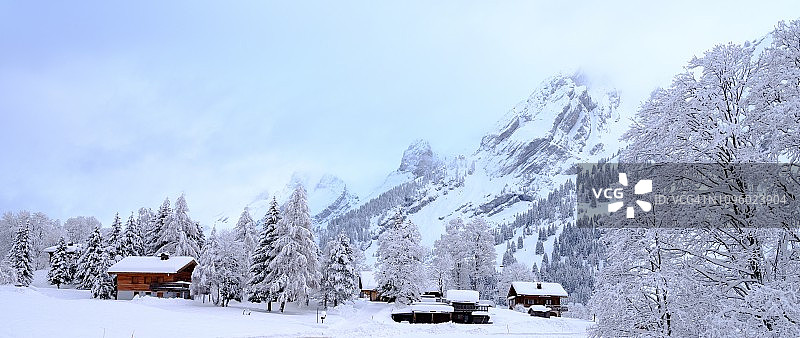 拉克鲁萨雪景图片素材