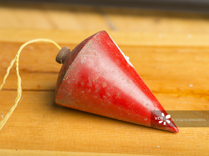 欧洲，英国，伦敦，2019年：铅垂线工具图片素材