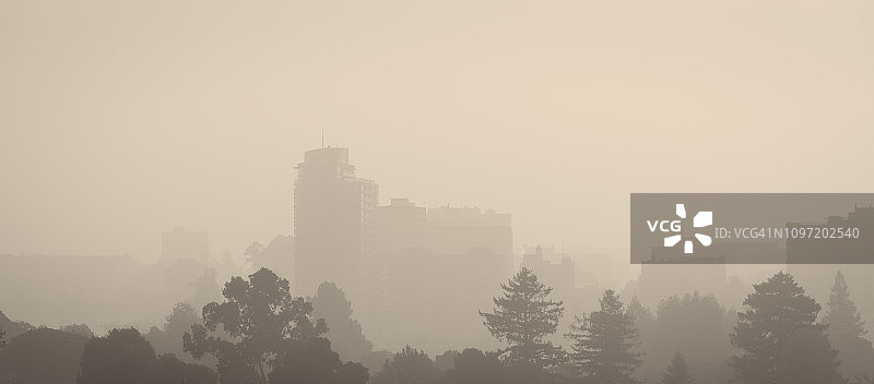 山火产生的烟雾图片素材