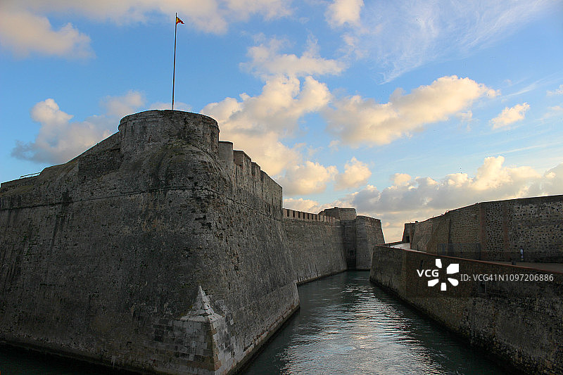 西班牙休达皇家城墙图片素材