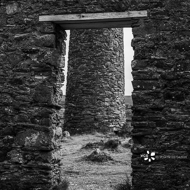 门框和石灰岩图片素材