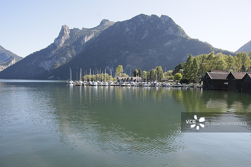 奥地利埃本塞的特劳恩湖图片素材