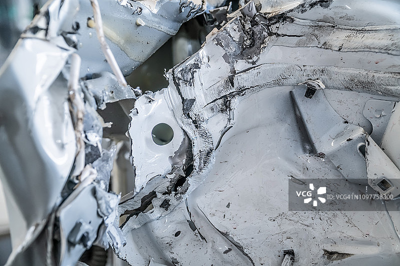 受损汽车的细节图片素材