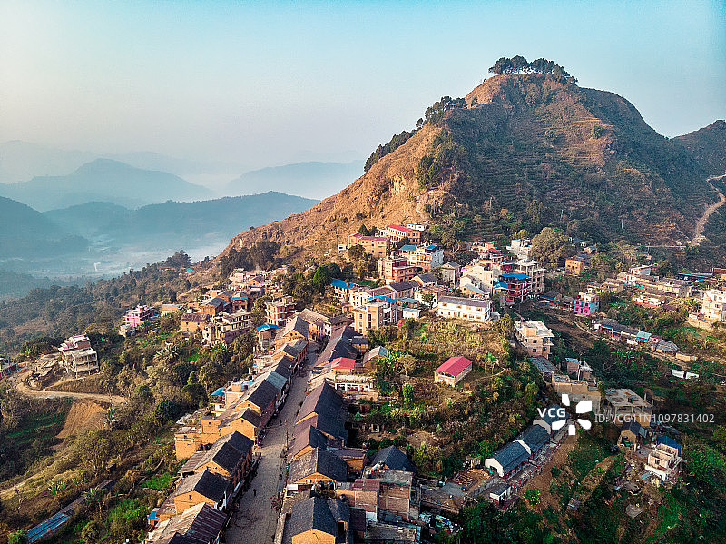 尼泊尔拉姆琼地区山顶风光图片素材