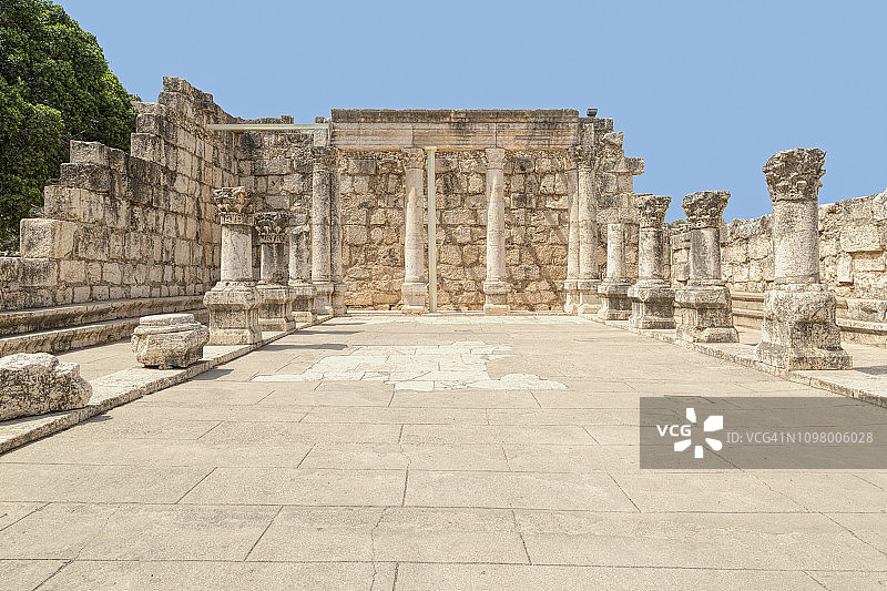 以色列加利利海附近卡帕百农的白色犹太教堂遗址图片素材