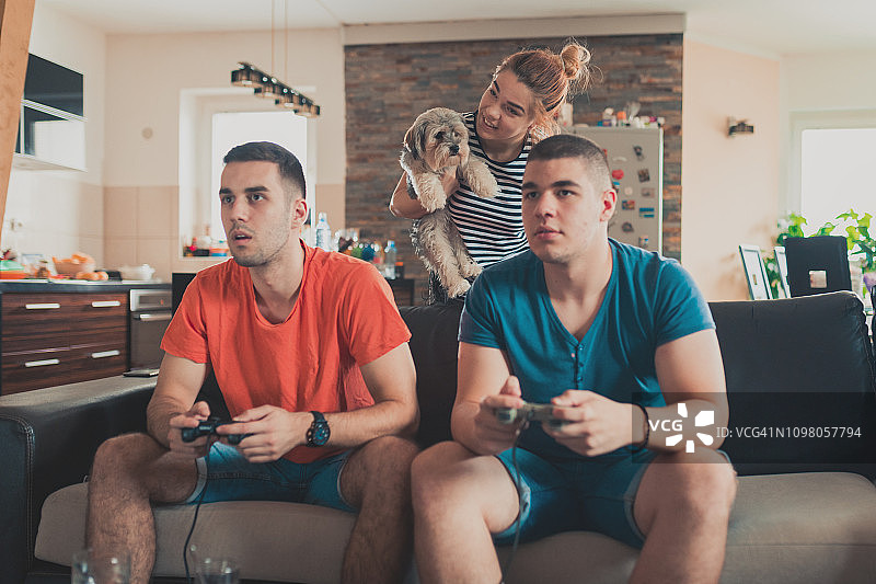 朋友开心图片素材