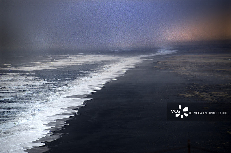 冰岛的海洋风暴图片素材