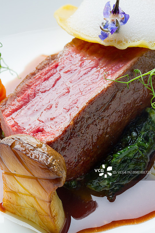 法式澳洲牛里脊图片素材