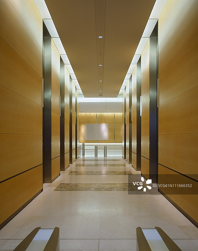 现代办公电梯间图片素材