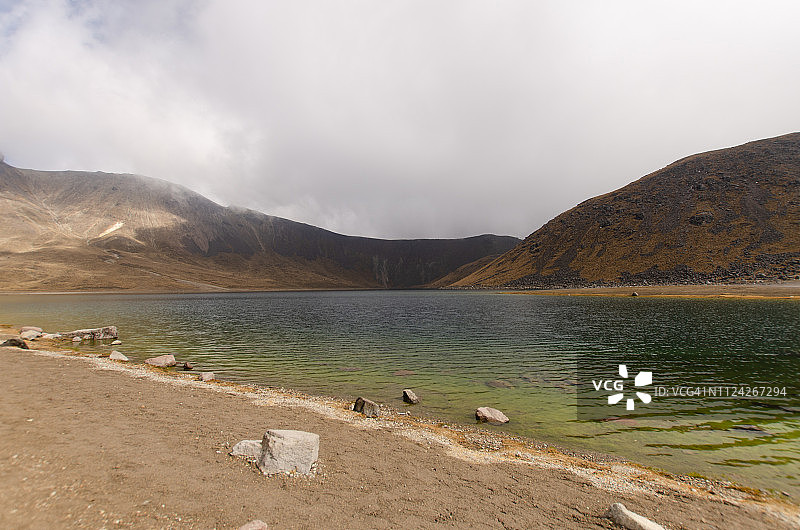 太阳泻湖图片素材