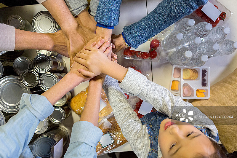 团结一致的志愿者图片素材