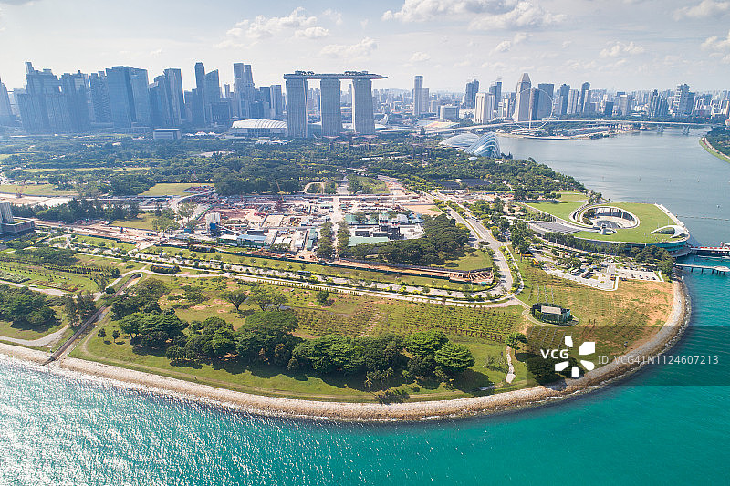 鸟瞰图新加坡天际线和滨海湾全景，码头是新加坡的经济中心，这里有新加坡中心的所有建筑图片素材