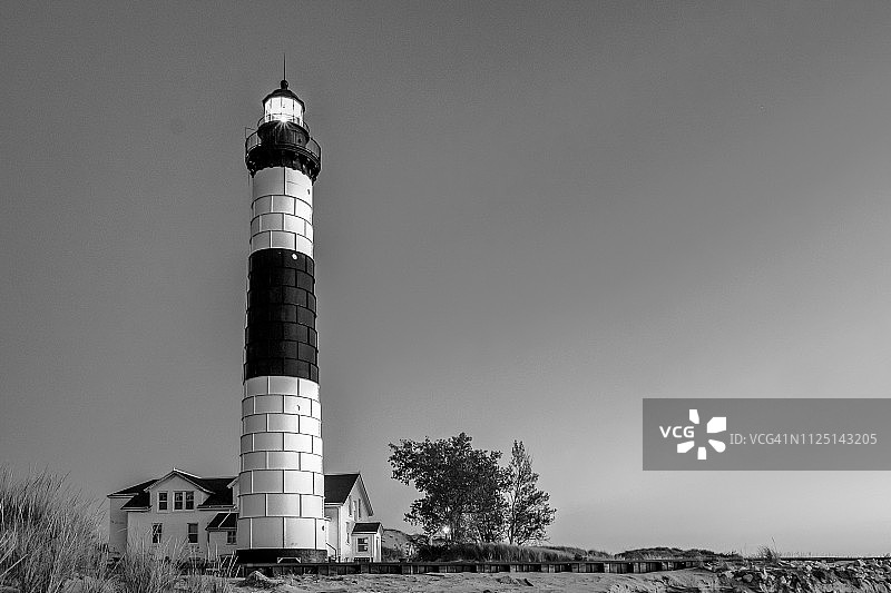 密歇根州勒丁顿的黑色大塞布尔灯塔图片素材