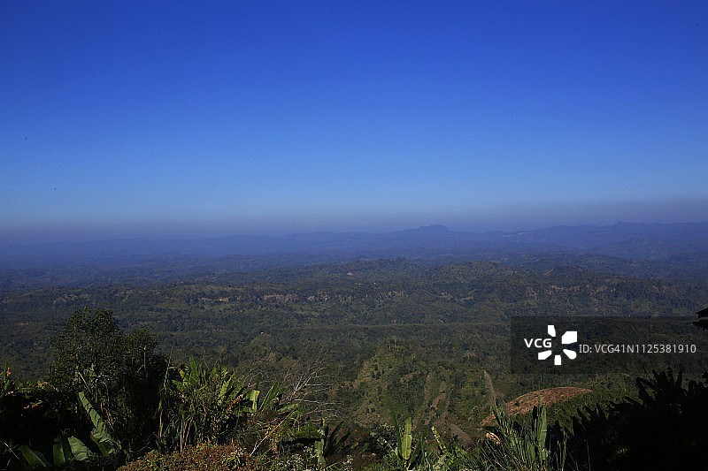 山上的天空图片素材