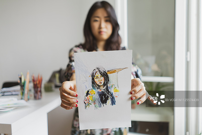 带有自画像的绘画插画图片素材