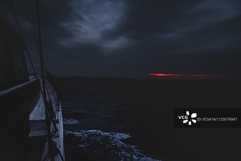 海上渔船图片素材