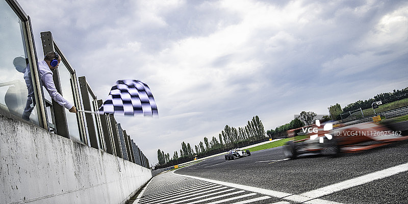 比赛结束图片素材