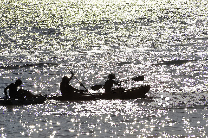 海上皮划艇运动图片素材