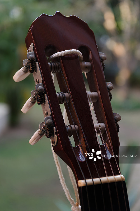 古典吉他的琴头图片素材