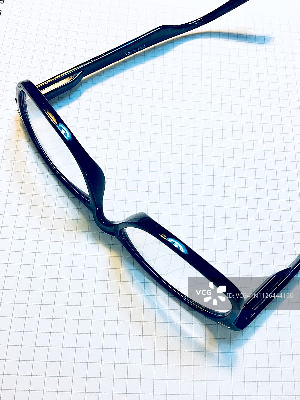 黑色眼镜图片素材