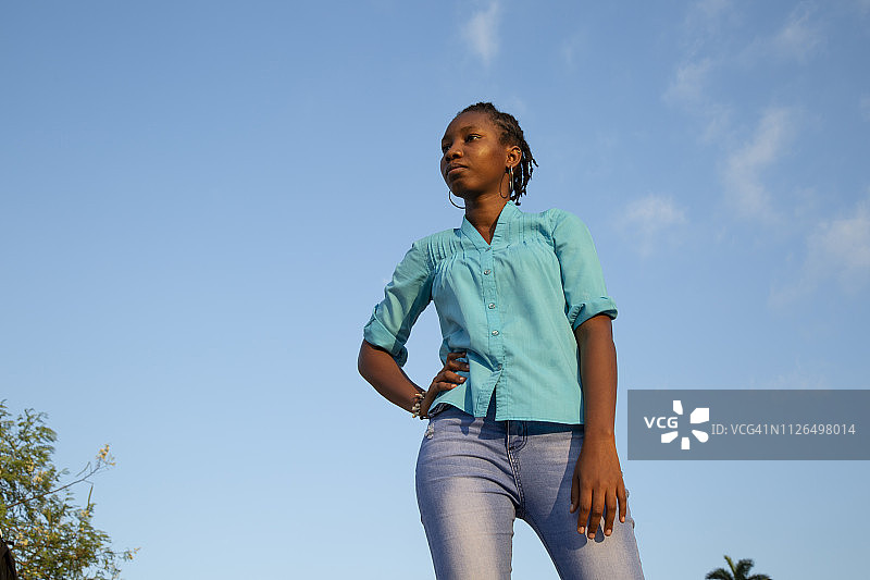 在太子港的海地妇女图片素材