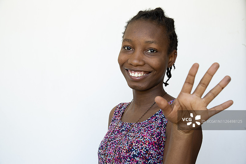 在太子港的海地妇女图片素材