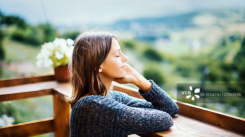 新鲜空气飞溅图片素材