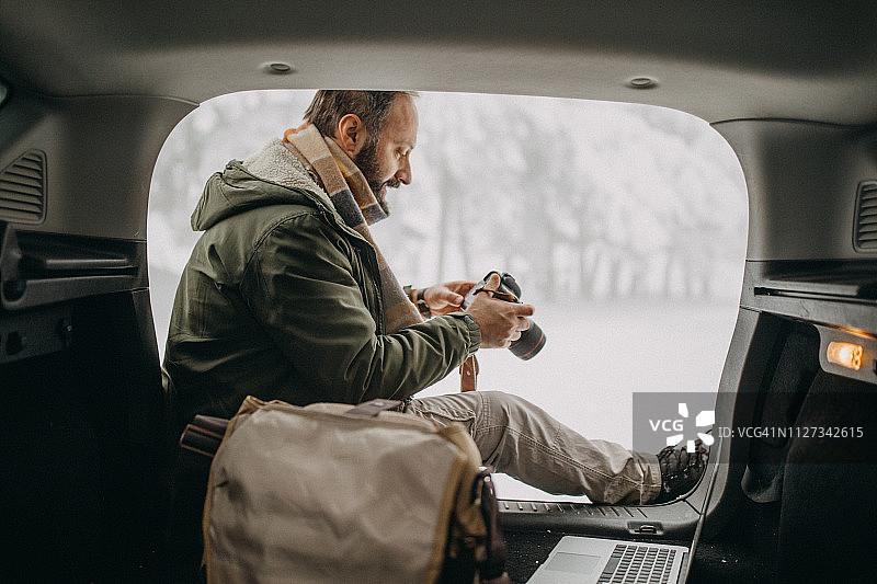 我得发送新照片图片素材
