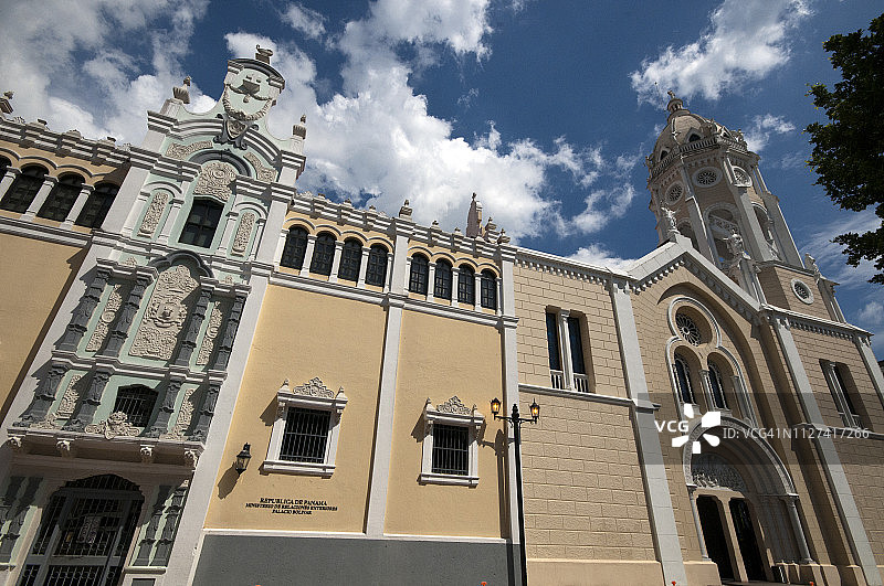 玻利瓦尔宫政府大楼和圣弗朗西斯科·德·阿西斯教堂图片素材