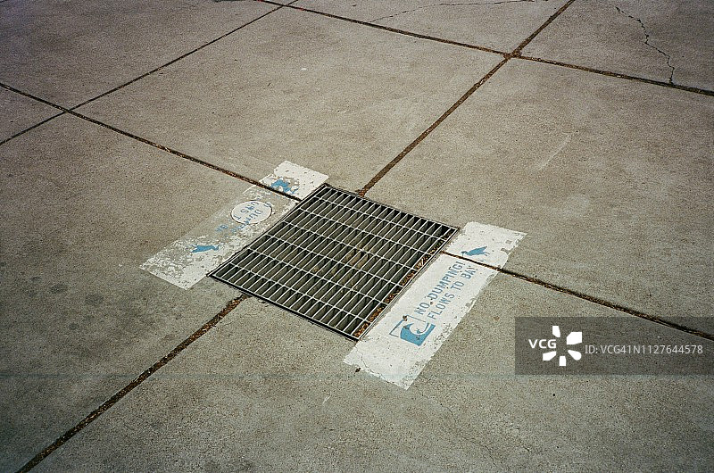 雨水箅子图片素材