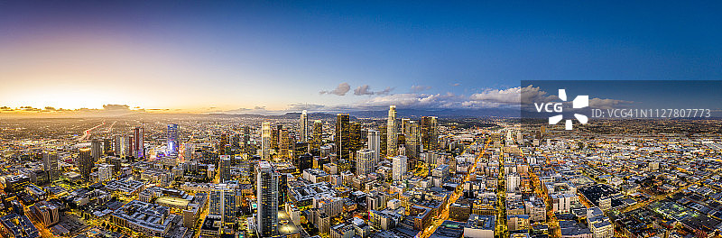 洛杉矶市中心夜景航拍全景图片素材