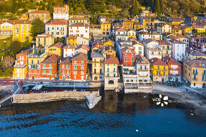 意大利科莫湖瓦伦纳鸟瞰图片素材