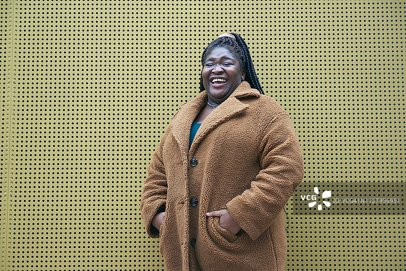 时髦的年轻女子图片素材