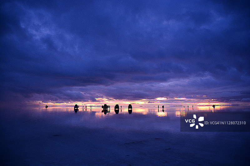 玻利维亚乌尤尼盐沼图片素材