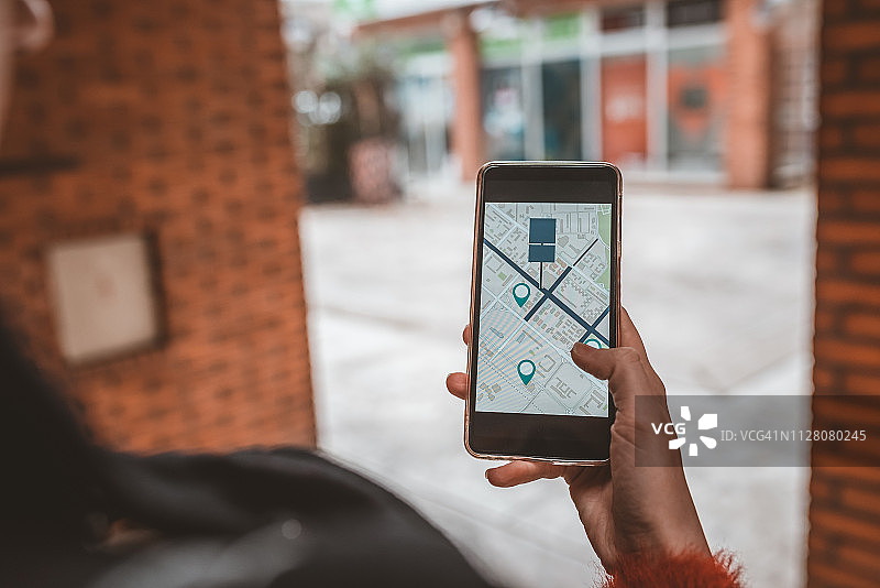 寻找方向？使用App图片素材