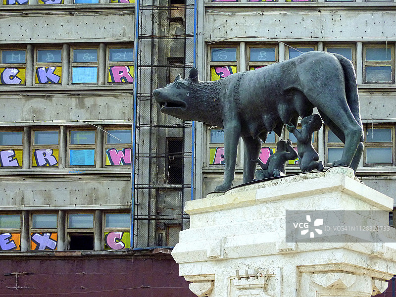 罗马母狼雕像，布加勒斯特，罗马尼亚图片素材