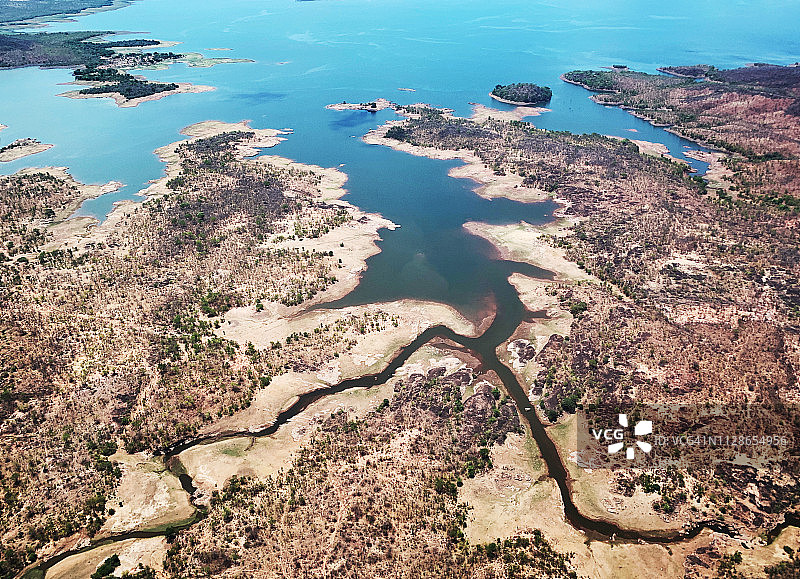 津巴布韦卡里巴湖航拍景色图片素材
