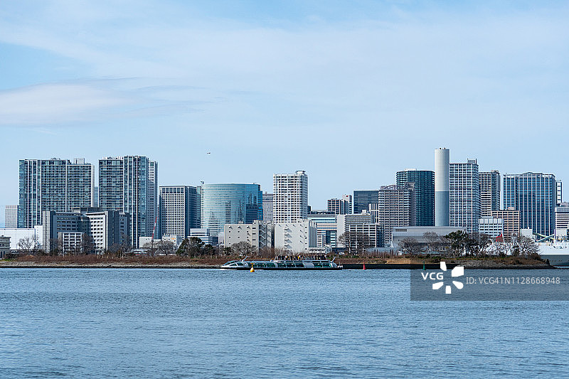 东京港区品川站附近的住宅和办公楼图片素材