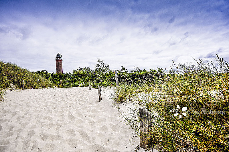 德国梅克伦堡-前波美拉尼亚州津斯特达尔瑟奥特灯塔图片素材