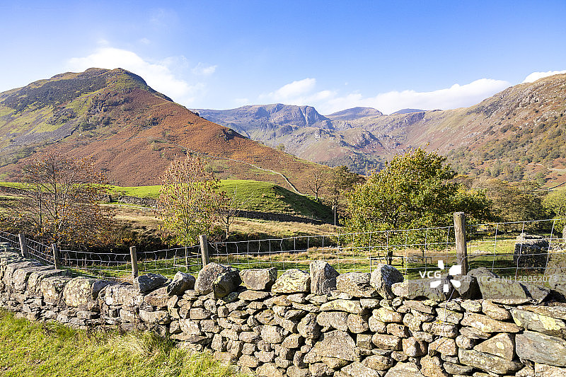 从英国坎布里亚郡哈茨奥普附近眺望哈特山脊图片素材
