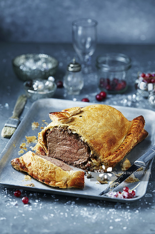 烤威灵顿牛肉，圣诞节时令美食图片素材