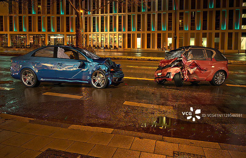 夜晚两车相撞事故插画图片素材