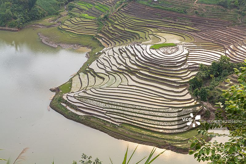 越南老街伊蒂桑马绍美丽梯田图片素材